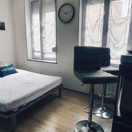 Super Studio Au Pied De La Cathedrale Apartment อาเมียงส์ ภายนอก รูปภาพ