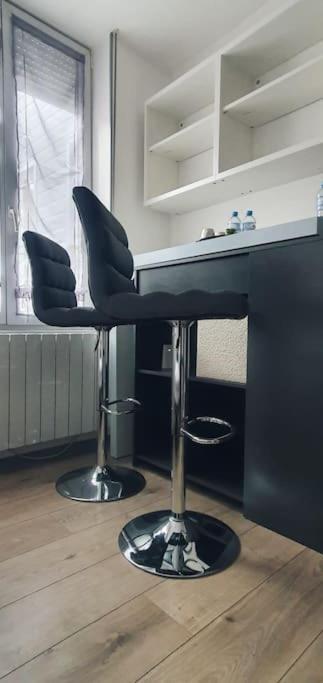 Super Studio Au Pied De La Cathedrale Apartment อาเมียงส์ ภายนอก รูปภาพ